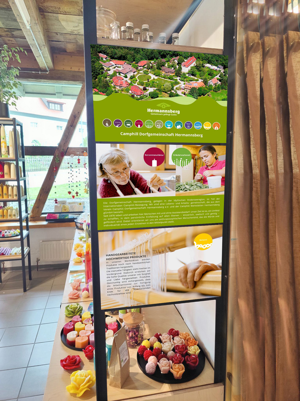 Werbeplakat auf Regal Werbeplakat auf Regal