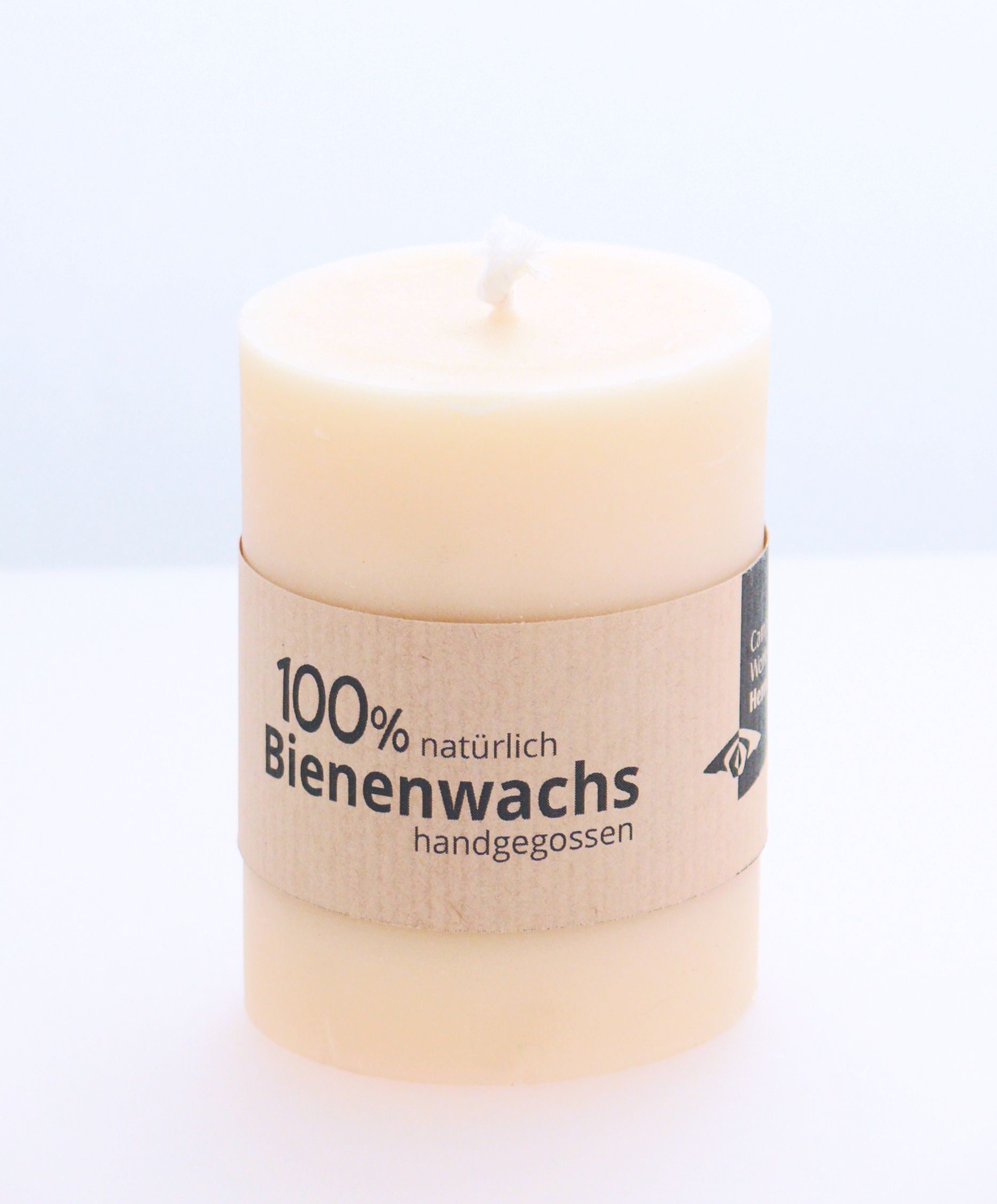 Stumpenkerze aus Bienenwachs in weiß