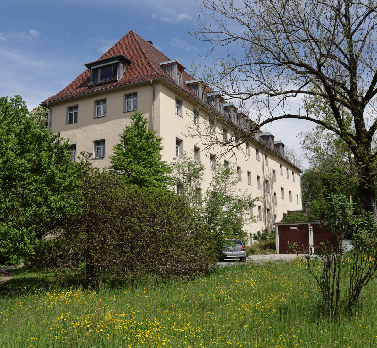 Franziskushaus von der Südseite